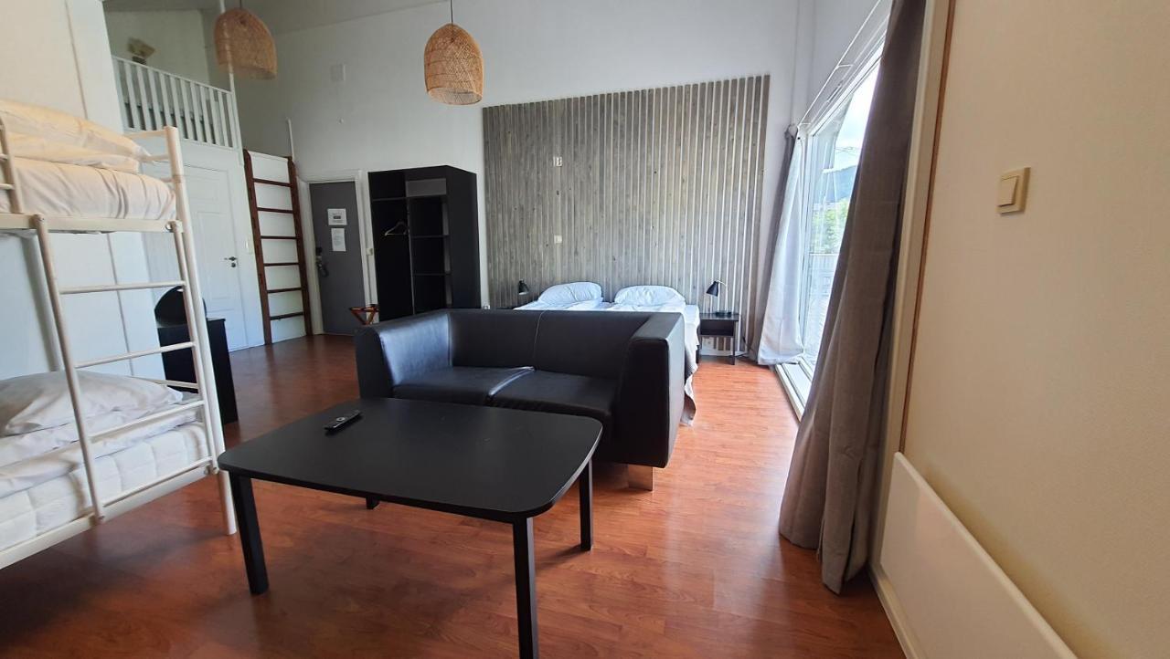 Systra Hotel Apartments Sjøholt Екстериор снимка